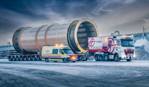 Special Transport Suuri erikoiskuljetus Kemissä Lumella